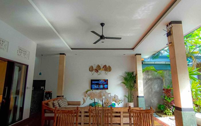 CASA PINARAK 2 I 3BR Villa in Seminyak