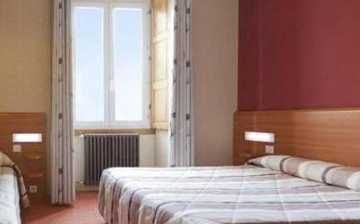 Logis Hotel Duquesne