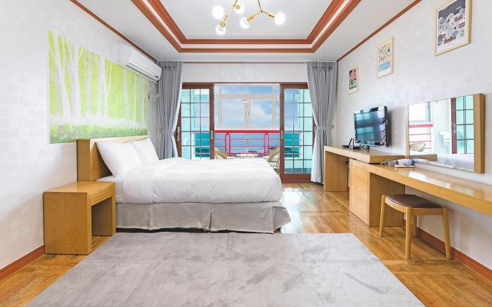 Jeju badaaehyanggi pension