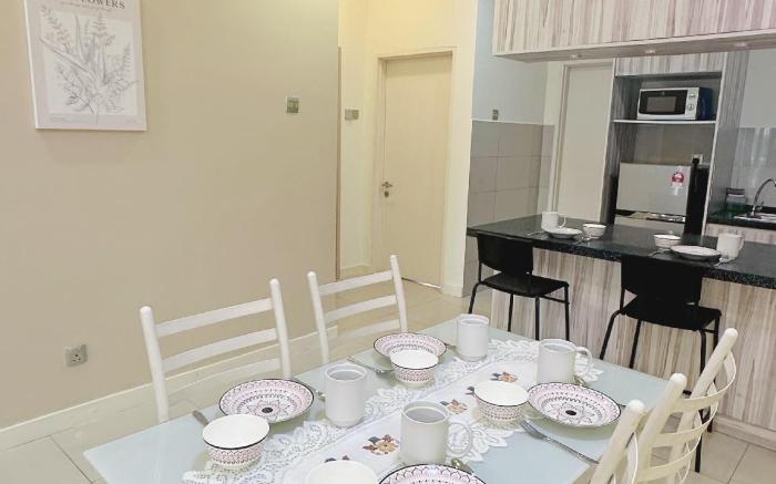 Mari Mari homestay M4  (2BR) @ IMAGO THE LOFT A