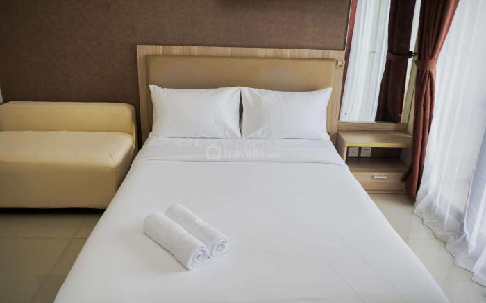 Nice Cozy Studio Atria Gading Serpong By Travelio