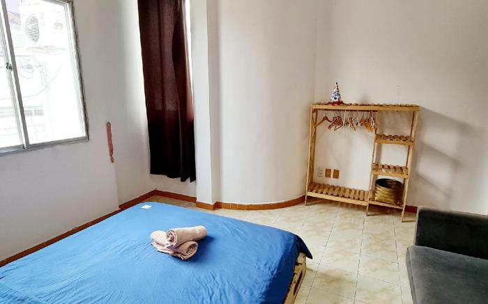 Room 102, Lovely Service Apartment with Large Swimming Pool