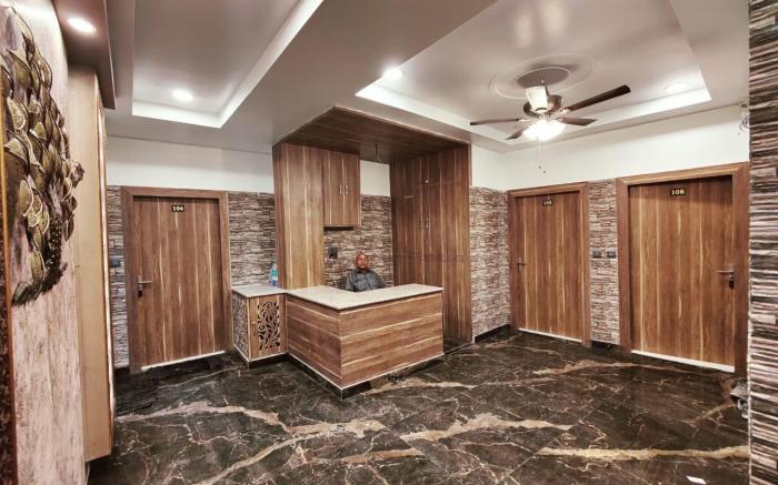Hotel Royal Vrindavan
