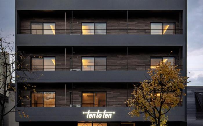 Hotel Ten to Ten