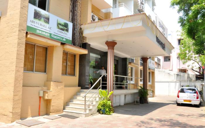 Nayagara Hotels