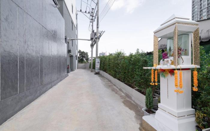 Aqua Residences, New Room for Rent, Next to Wutthakat BTS Station