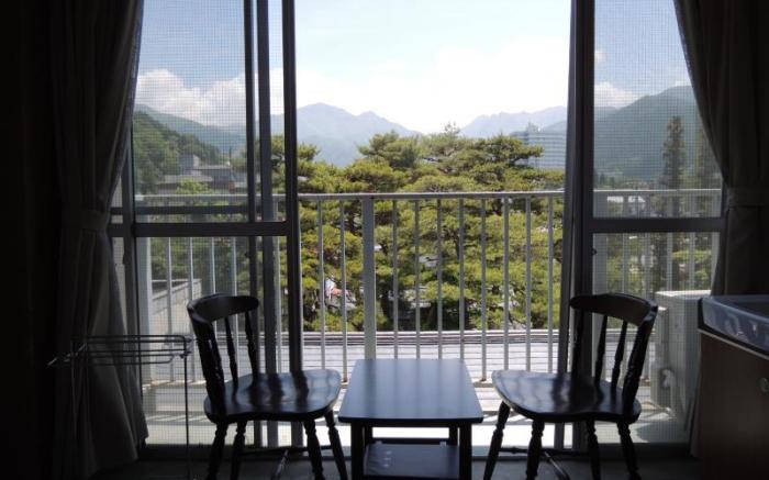 Yudanaka Onsen Shimaya
