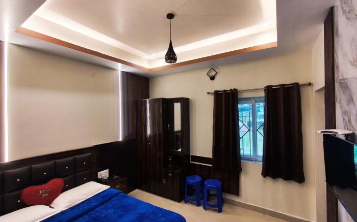 Rose Garden Enclave for Families and Executives