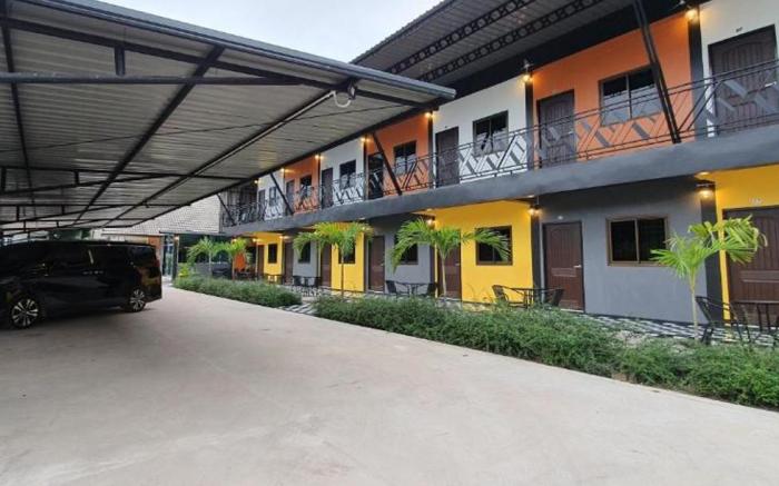 Intraplace Hotel