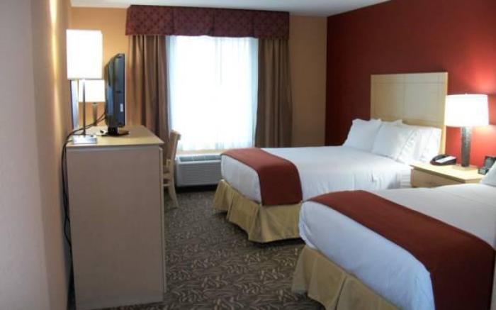 Holiday Inn Express - Cortland