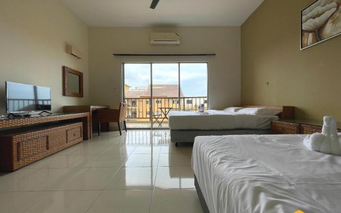 SeaView WiFi Studio | Gold Coast Morib [A3655]