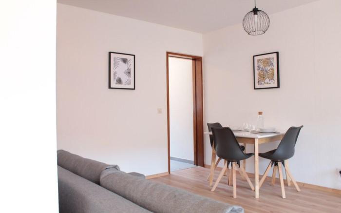Zentral. Stylisch. Balkon & Parkplatz. Netflix