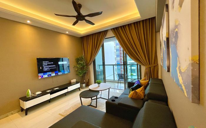 Luna Suite •R&F Mall @ 2BR 4Pax nearCIQ 