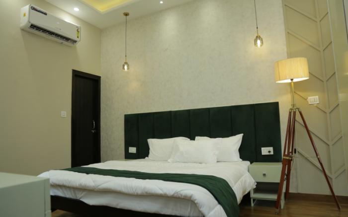 Hotel Exotic Court by Nukkar