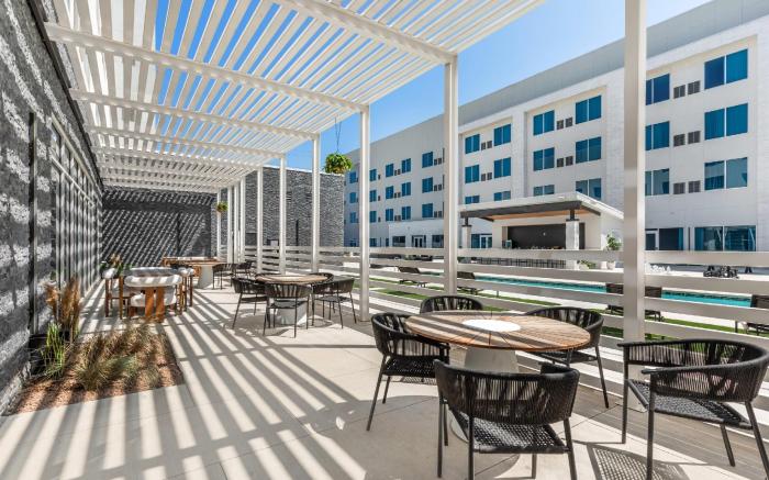 Cambria Hotel Waco University Riverfront