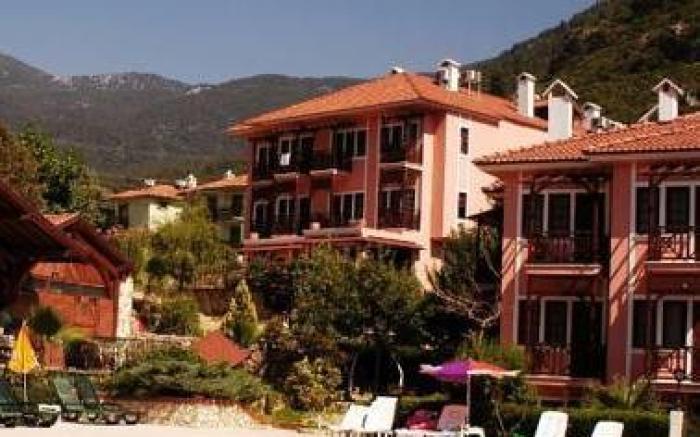 Club Pink Palace Hotel
