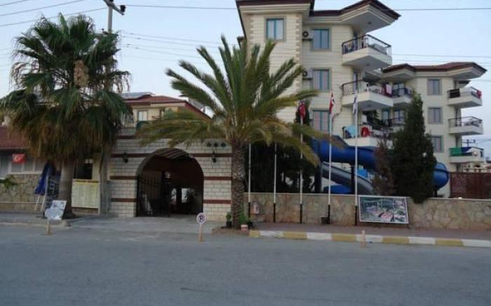 Cinar Family Suite Hotel Side