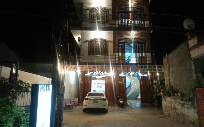 Hoa Lan