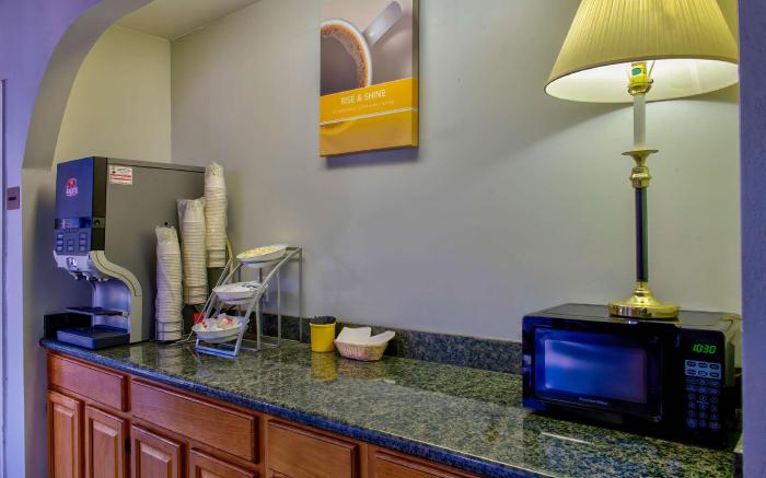 Studio 6 Birmingham, AL - Medical Center