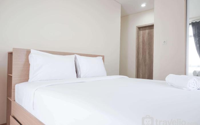Nice and Comfort 2BR at Pejaten Park By Travelio