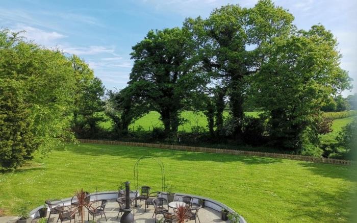 The Willows B&B and Orchard Self Catering Studios