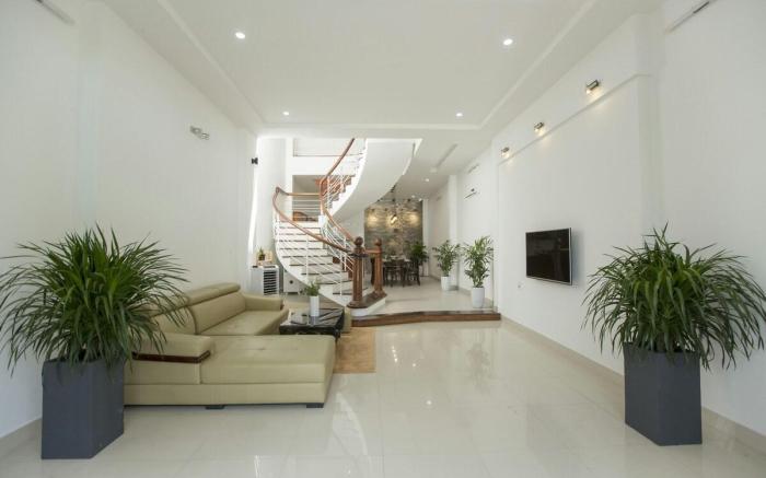Ben Villa 4 Bedrooms  -3' walk to My Khe Beach.