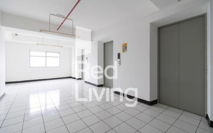 RedLiving Apartemen Gunung Putri Square - Sansan Room with Netflix