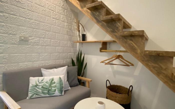 Studio Loft for 2— PLATH of Bards Nest