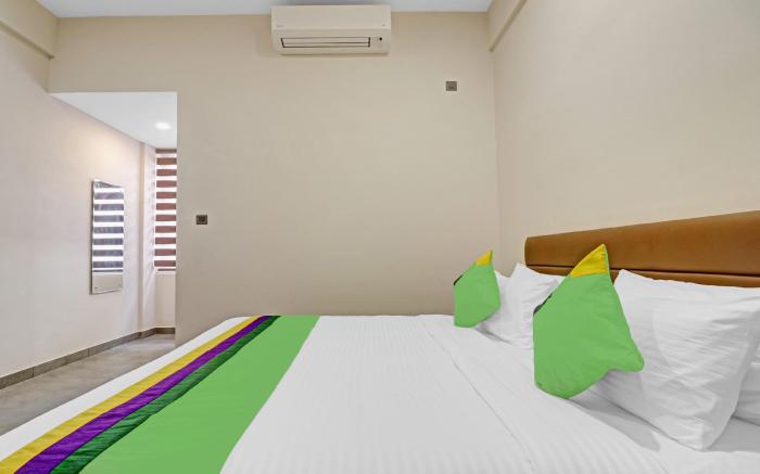 Treebo Grand Vistara Airport Suites
