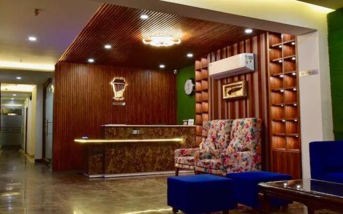 HOTEL THE LAMP