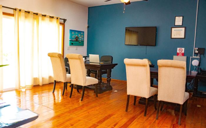 Best Western Grand Baymen Gardens