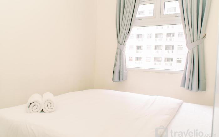 Modern 2BR Green Pramuka City nearMall By Travelio