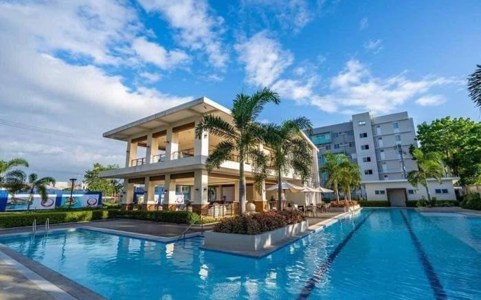 8-Spatial Condo Maa 2br fully-furnished near DT