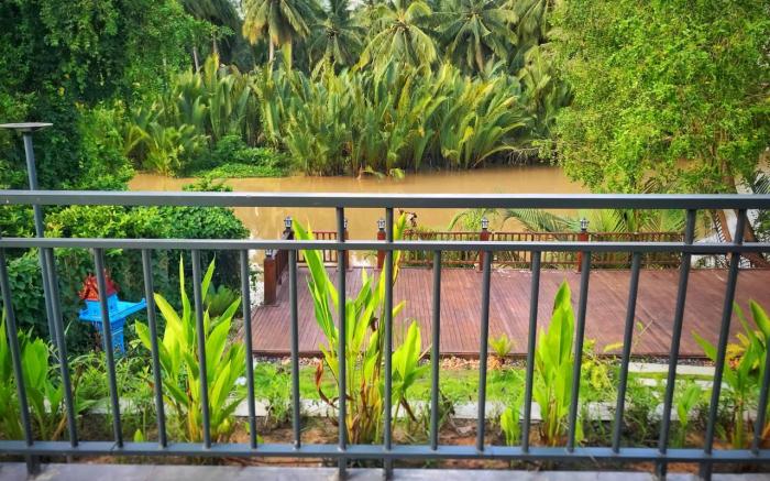 Kampot Tropical Village