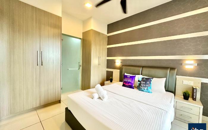 CalenSuite 1Tebrau@ 1BR 2Pax near MidValley by UHA