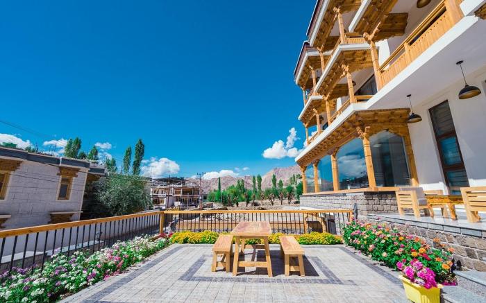 Hotel Samaya