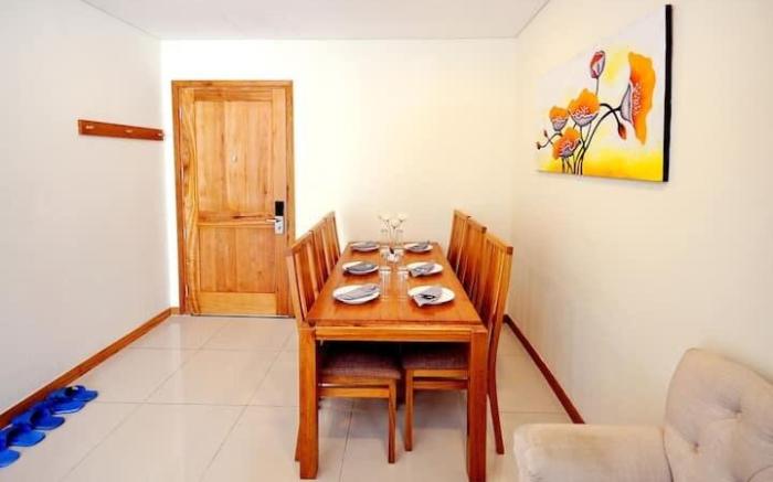 Balcony 3 bedroom apartment in Maple