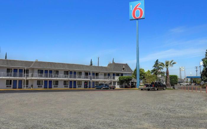 Motel 6 Fresno, CA - Belmont Ave