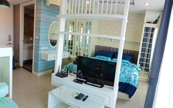 LUX in Love with Wifi & Toproof  Pool *My New Room