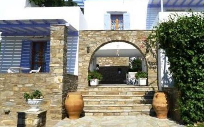 Elena Studios & Apartments