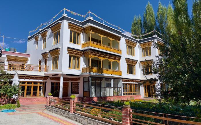 Rock Castle Residency