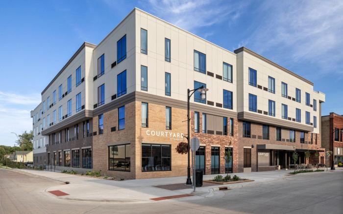 Courtyard Owatonna Downtown
