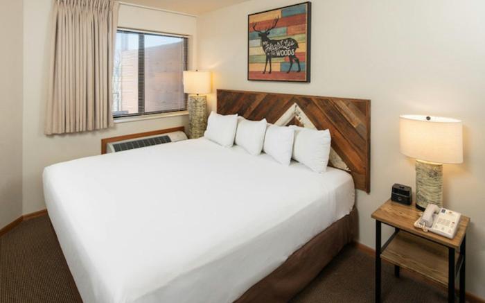 Timber Ridge Lodge and Waterpark