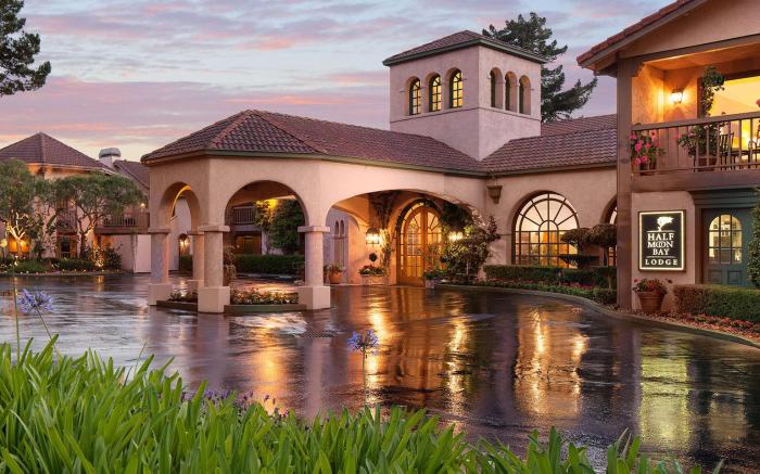 Half Moon Bay Lodge