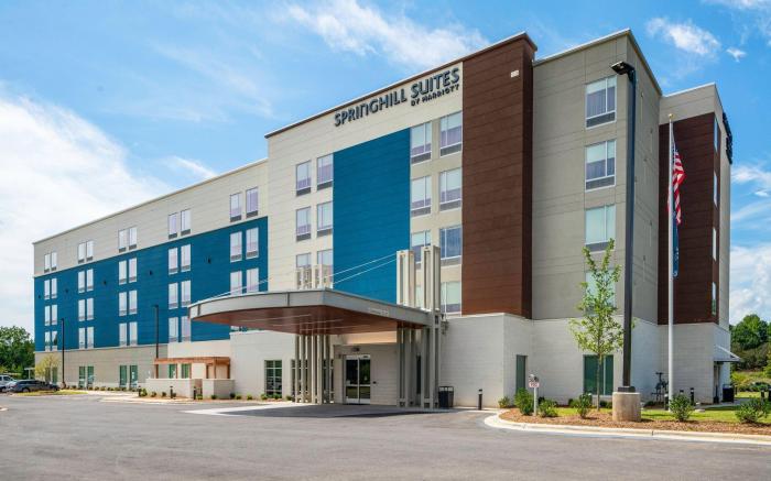 SpringHill Suites Charlotte Airport Lake Pointe