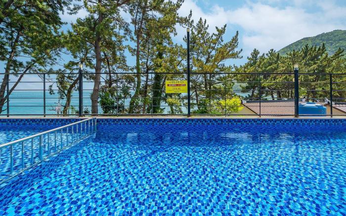 Yeosu Sea&Blue Family Pension