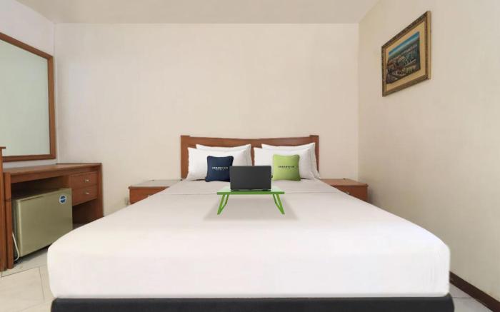 Urbanview Hotel Mroom PH Kemang