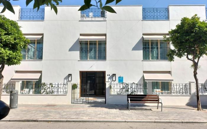 Apartamentos Turísticos La Plaza