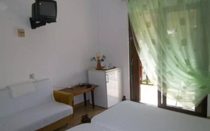 Athos Guest House Pansion