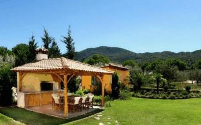 Alexandros Hotel Apartments